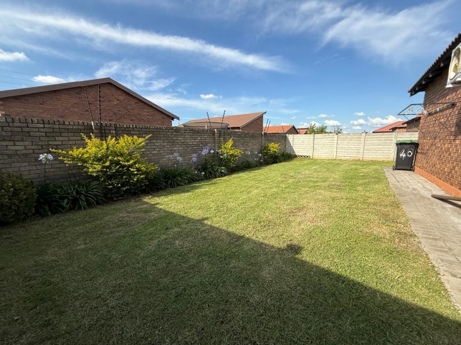 3 Bedroom Property for Sale in Waterval East North West